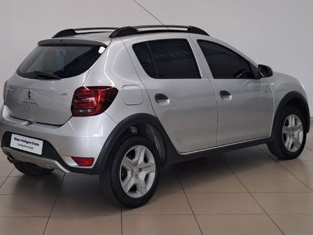2017-Renault-Sandero-900T-Stepway-Expression_2