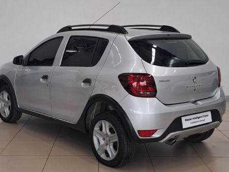 2017-Renault-Sandero-900T-Stepway-Expression_4