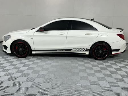 2014-Mercedes-AMG-CLA-45-AMG_17