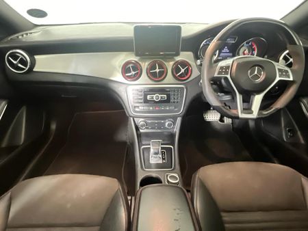 2014-Mercedes-AMG-CLA-45-AMG_1