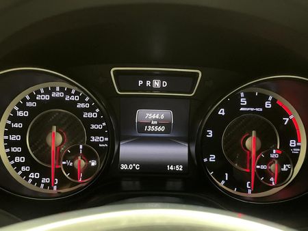 2014-Mercedes-AMG-CLA-45-AMG_2