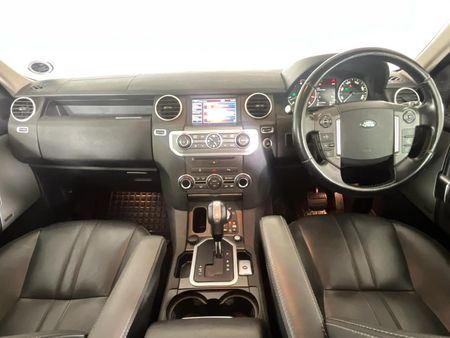 2014-Land-Rover-Discovery-4-50-V8-SE_1