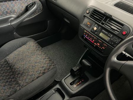 1999-Honda-Ballade-160i-Luxline-Auto_9