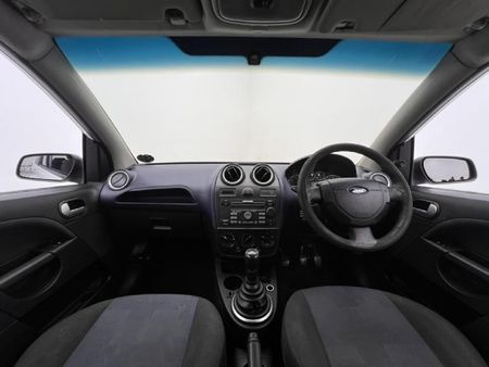 2008-Ford-Fiesta-14i-Trend-3-dr_10