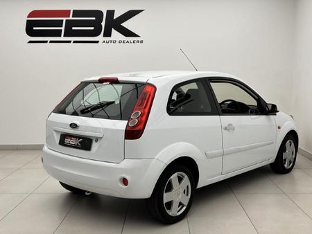 2008-Ford-Fiesta-14i-Trend-3-dr_5
