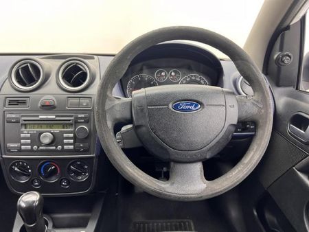 2008-Ford-Fiesta-14i-Trend-3-dr_8