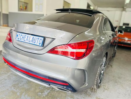 2017-Mercedes-Benz-CLA-220d-AMG-Auto_6