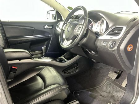 2015-Dodge-Journey-36-V6-SXT-Auto_9