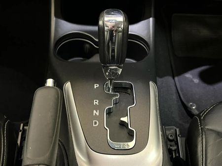 2015-Dodge-Journey-36-V6-SXT-Auto_10