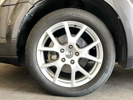 2015-Dodge-Journey-36-V6-SXT-Auto_4