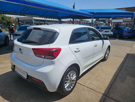 2020-Kia-Rio-14-EX-5-dr_1