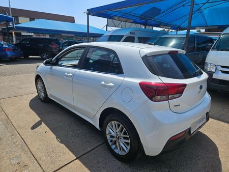 2020-Kia-Rio-14-EX-5-dr_3