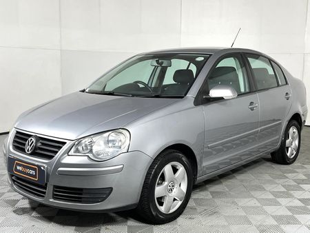 2009-Volkswagen-Polo-Classic-16-Comfortline_0