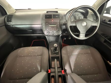 2009-Volkswagen-Polo-Classic-16-Comfortline_1