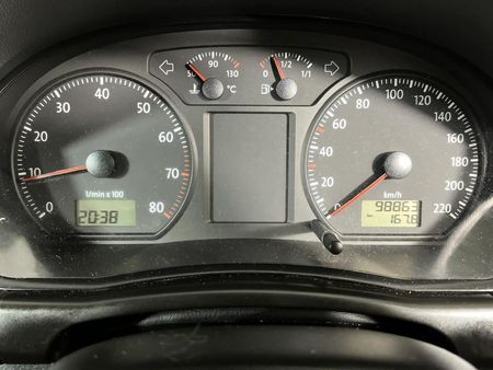2009-Volkswagen-Polo-Classic-16-Comfortline_2