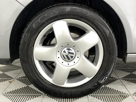 2009-Volkswagen-Polo-Classic-16-Comfortline_4
