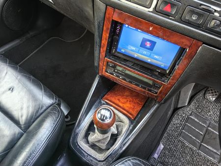 2003-Volkswagen-Jetta-IV-V5_5