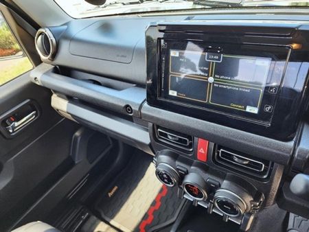 2022-Suzuki-Jimny-15-GLX-Auto_12