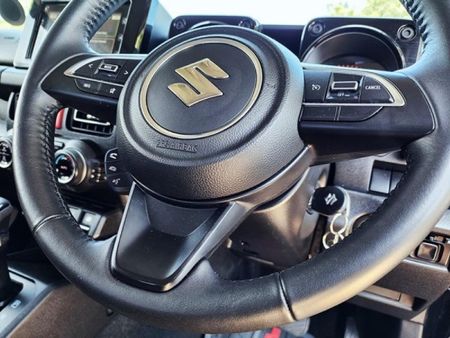 2022-Suzuki-Jimny-15-GLX-Auto_15