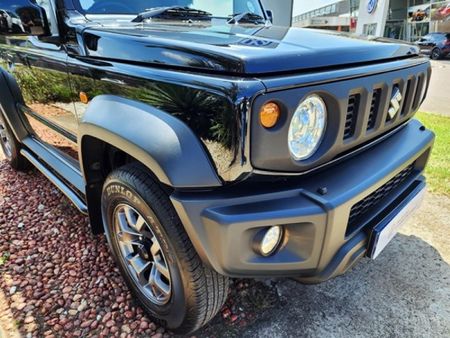 2022-Suzuki-Jimny-15-GLX-Auto_5