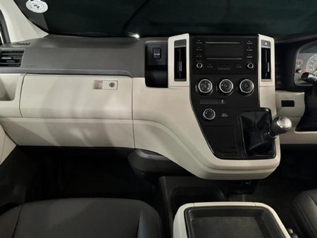 2020-Toyota-Quantum-28-GL-11-seat_10