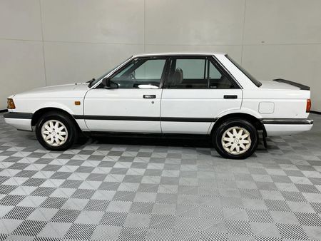 1990-Nissan-Sentra-16-SGLi_17