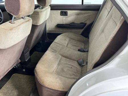 1990-Nissan-Sentra-16-SGLi_3