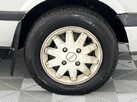 1990-Nissan-Sentra-16-SGLi_4