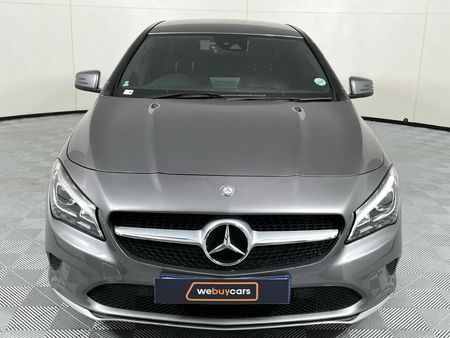 2017-Mercedes-Benz-CLA-220d-Auto_12