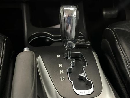 2012-Dodge-Journey-36-V6-SXT-Auto_10