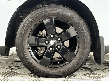 2012-Dodge-Journey-36-V6-SXT-Auto_4