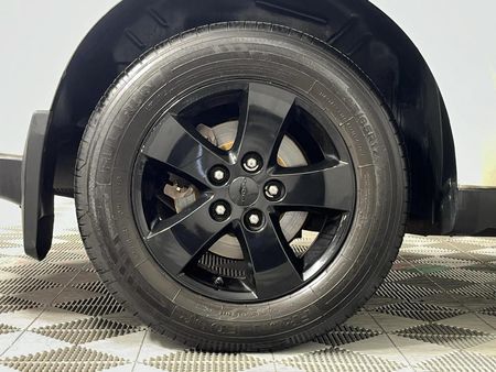 2012-Dodge-Journey-36-V6-SXT-Auto_7