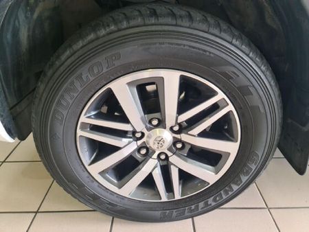 2018-Toyota-Hilux-28-GD-6-Raised-Body-Raider-Auto-Single-Cab_8