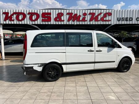 2005-Mercedes-Benz-Vito-115-CDI-CrewBus_15