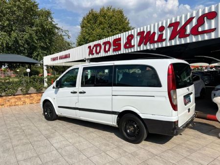 2005-Mercedes-Benz-Vito-115-CDI-CrewBus_5
