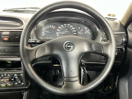 1999-Opel-Astra-Euro-160i_10