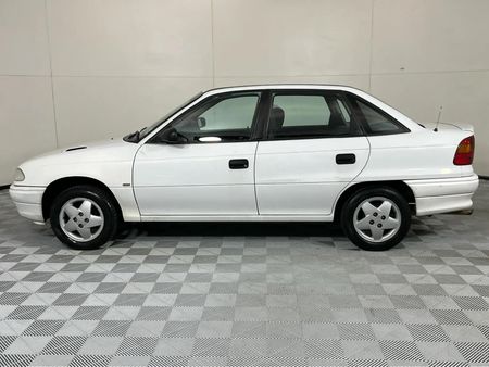1999-Opel-Astra-Euro-160i_15