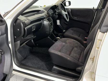 1999-Opel-Astra-Euro-160i_7