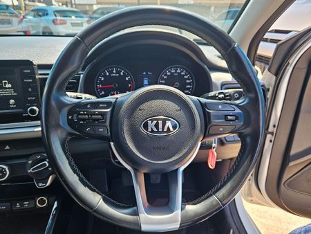 2020-Kia-Rio-14-EX-5-dr_9