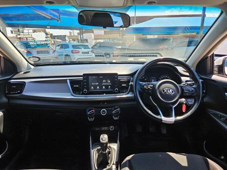 2020-Kia-Rio-14-EX-5-dr_11
