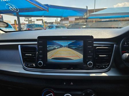 2020-Kia-Rio-14-EX-5-dr_8