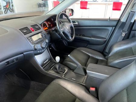 2006-Honda-Accord-24-Type-S_2