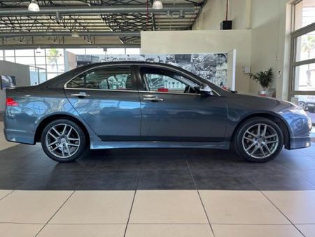 2006-Honda-Accord-24-Type-S_3
