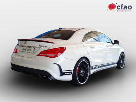 2015-Mercedes-AMG-CLA-45-AMG_15