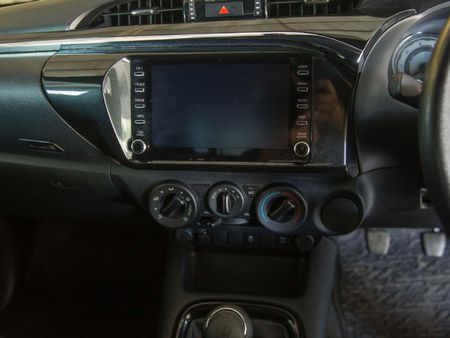 2020-Toyota-Hilux-28-GD-6-Raised-Body-Raider-Single-Cab_9