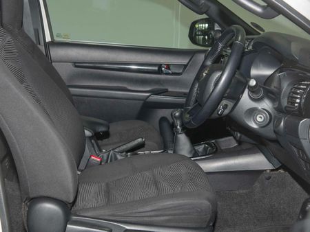 2020-Toyota-Hilux-28-GD-6-Raised-Body-Raider-Single-Cab_6
