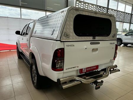 2015-Toyota-Hilux-30-D-4D-Legend-45-4x4-Double-Cab_6