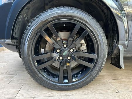 2014-Land-Rover-Discovery-4-30-TD-SD-V6-SE_9