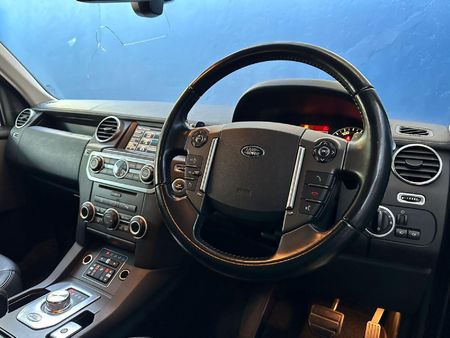 2014-Land-Rover-Discovery-4-30-TD-SD-V6-SE_5