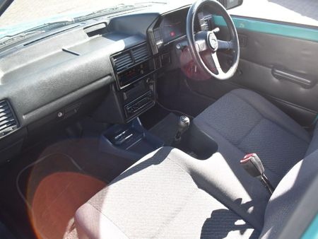 1997-Ford-Bantam-1600i-Leisure_5